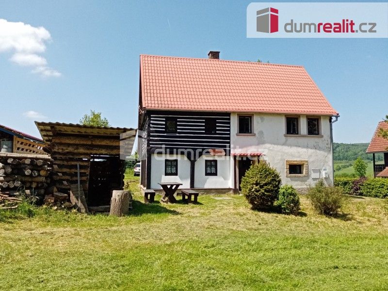 Prodej rodinný dům - Dolní Habartice, 385 m²