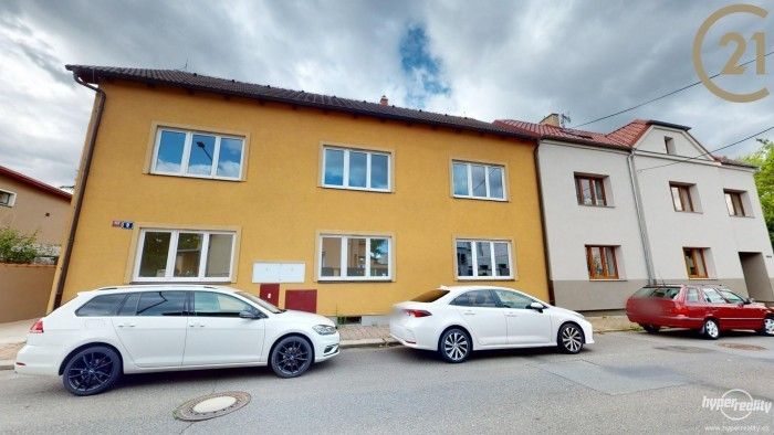 Prodej dům - Khodlova, Praha, Horní Počernice, Praha 20, 466 m²