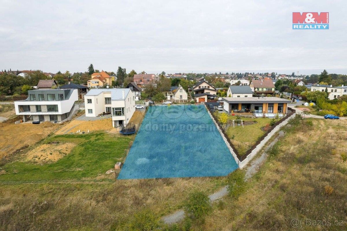 Prodej pozemek - Praha, 119 00, 1 329 m²