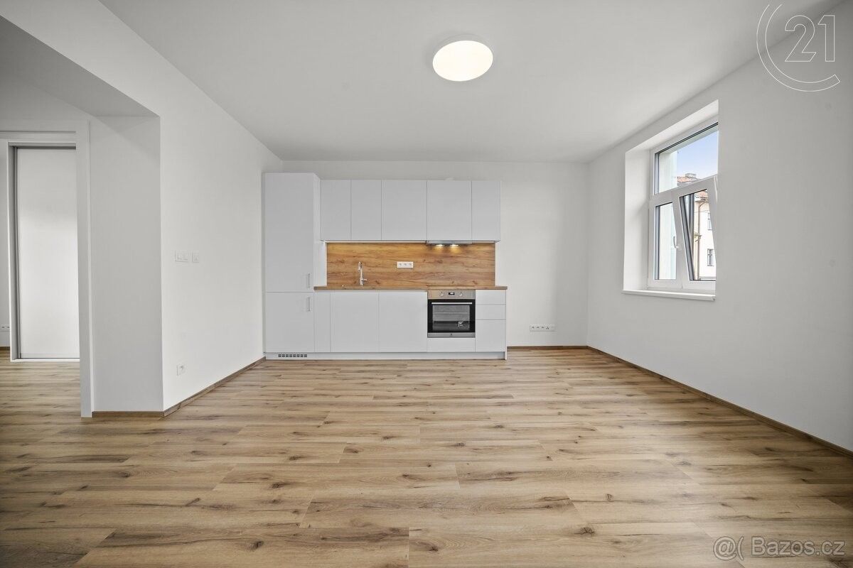 Pronájem byt 3+kk - Praha, 156 00, 53 m²