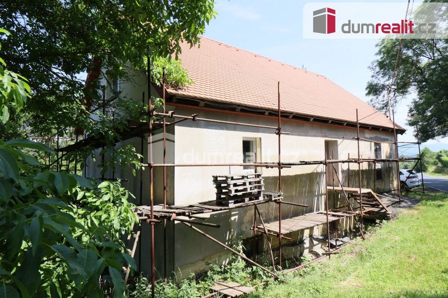 Prodej rodinný dům - Stráň, Sadov, 245 m²
