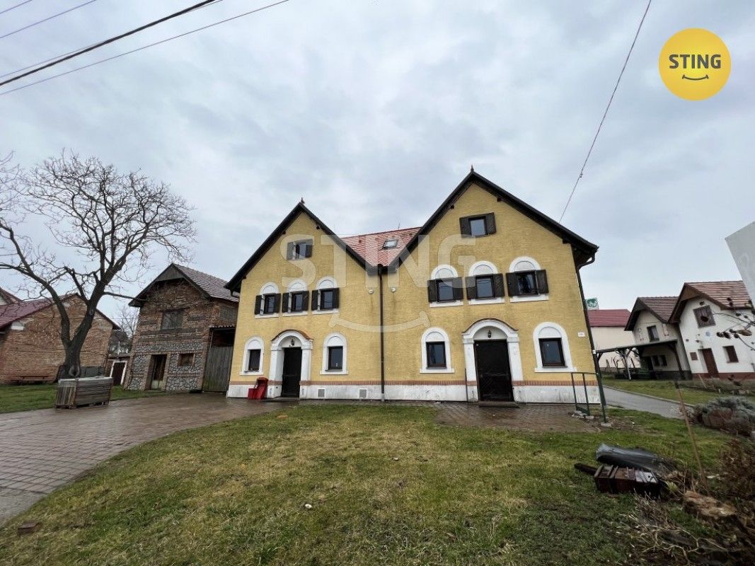 Prodej restaurace - Milotice u Kyjova, 696 05, 636 m²