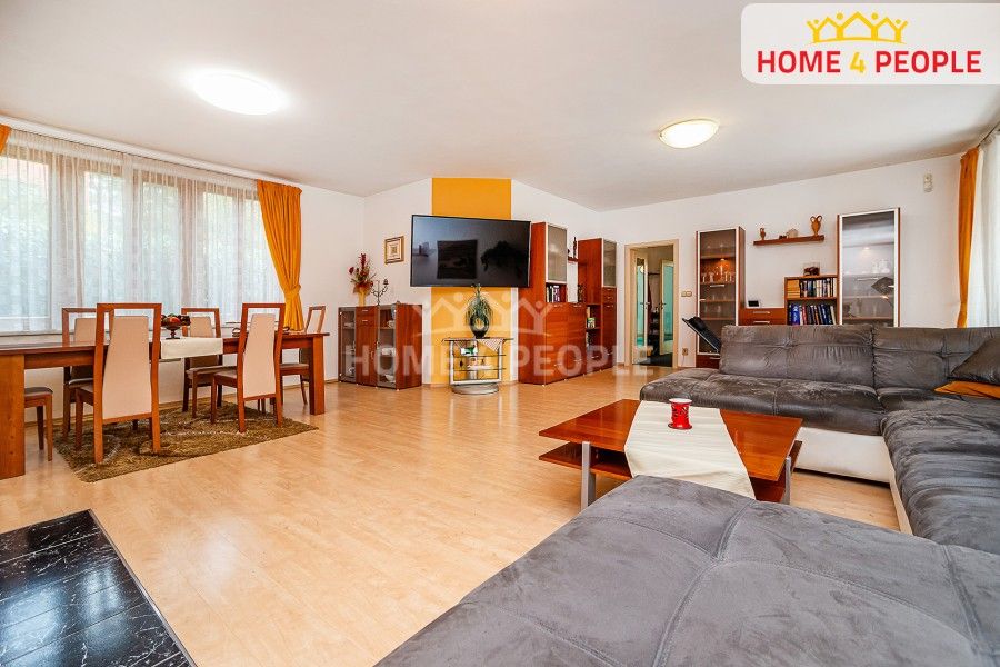 Prodej rodinný dům - V Borovičkách, Kosoř, 390 m²