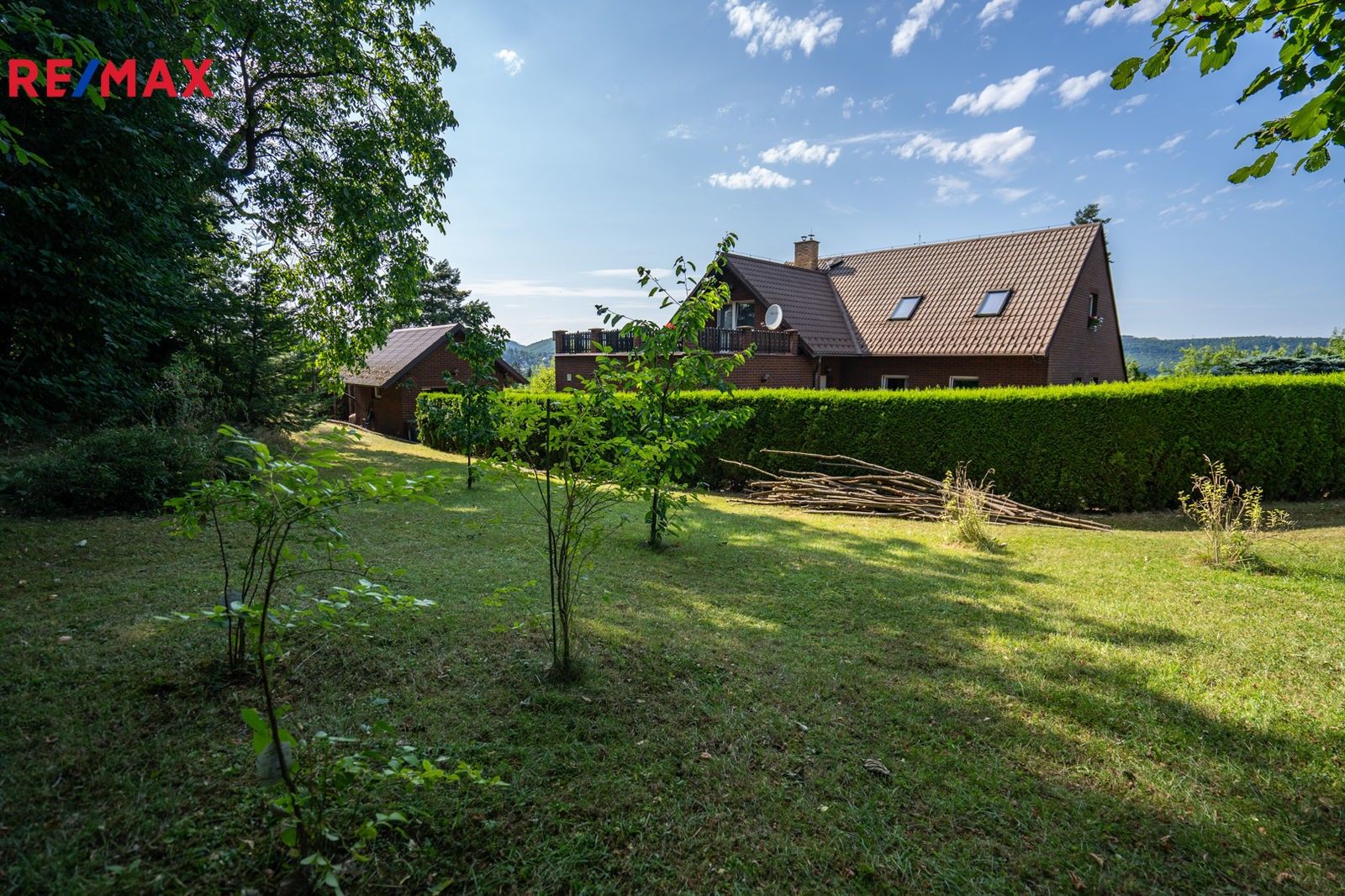 Prodej pozemek pro bydlení - Údolí hvězd, Lipence, Praha, Česko, 594 m²
