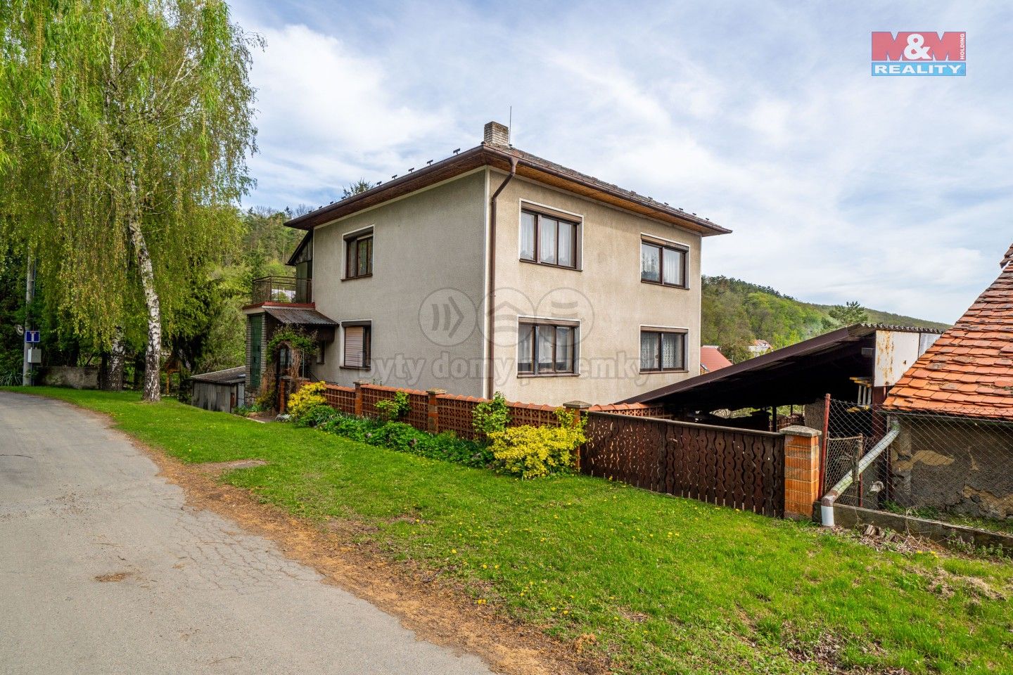 Prodej rodinný dům - Nesvačily, 170 m²