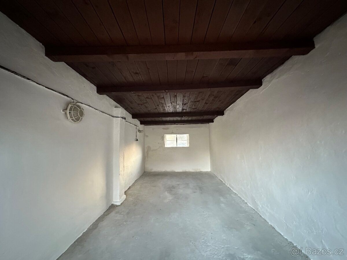Pronájem garáž - Česká Lípa, 470 01, 20 m²