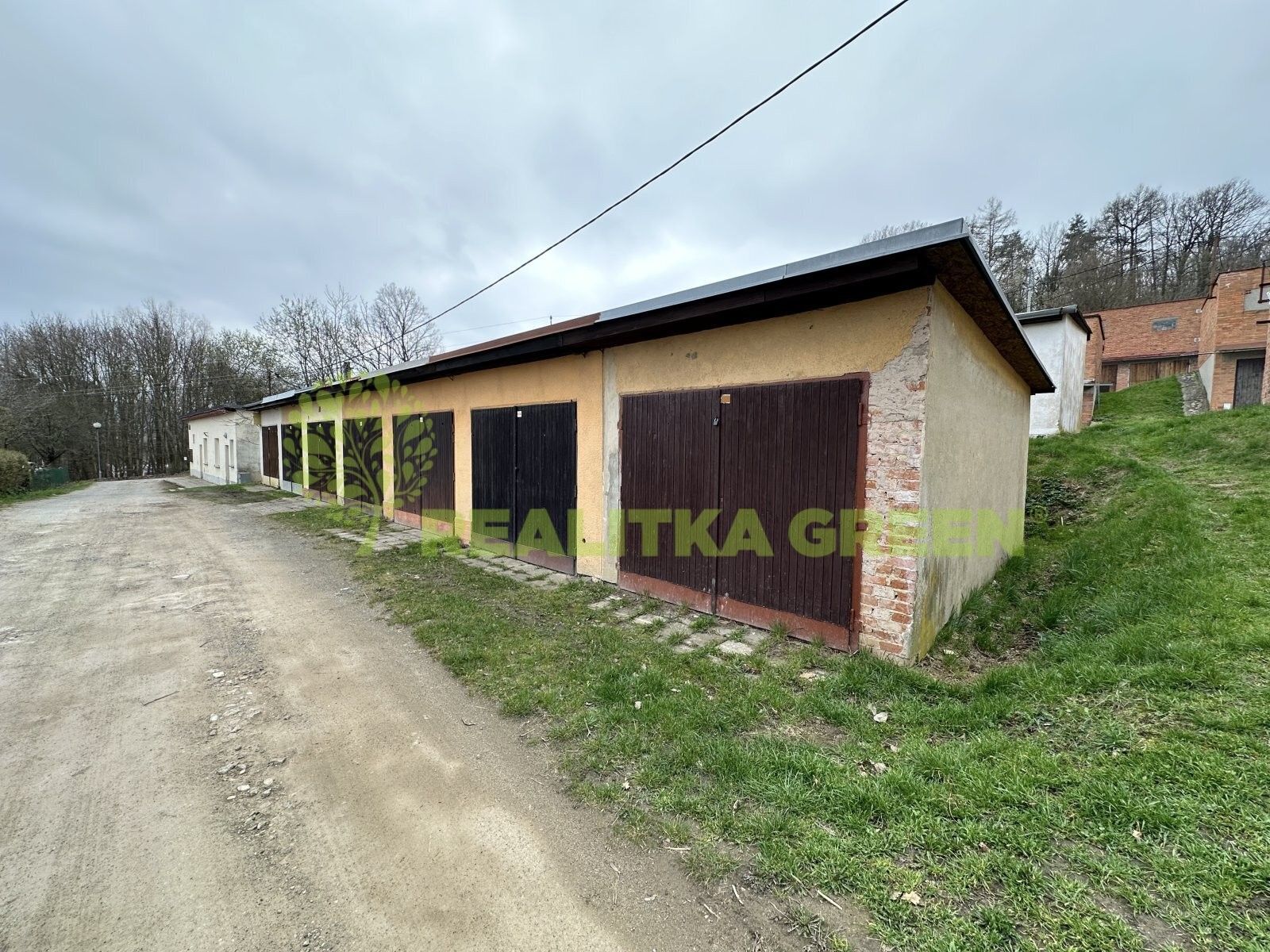 Prodej garáž - Mokrá V, Zlín, 18 m²