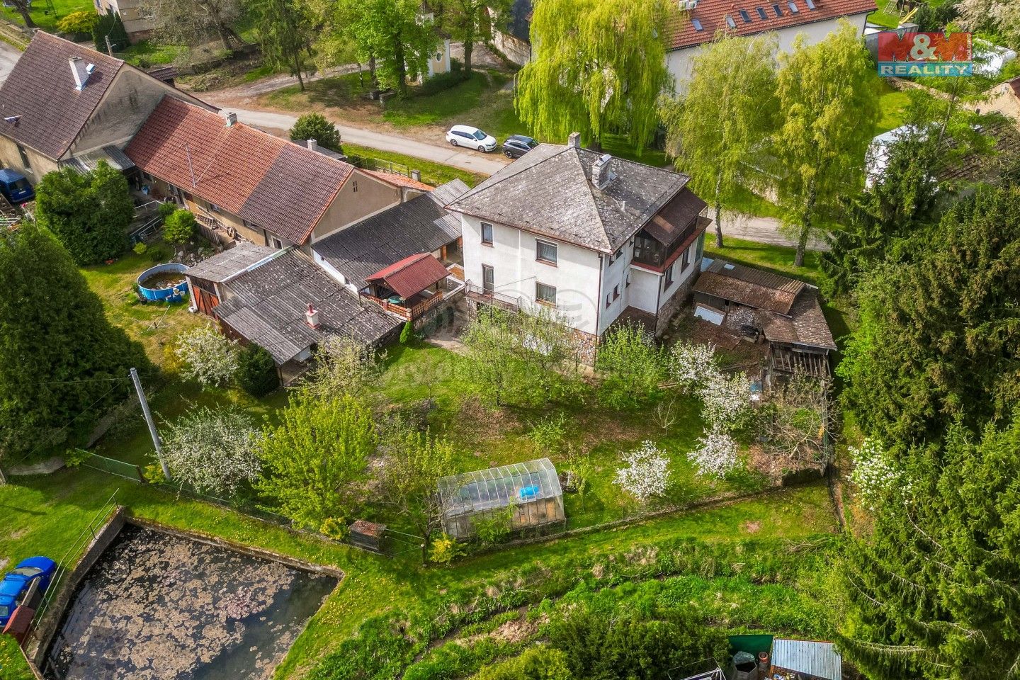 Prodej rodinný dům - Nesvačily, 170 m²