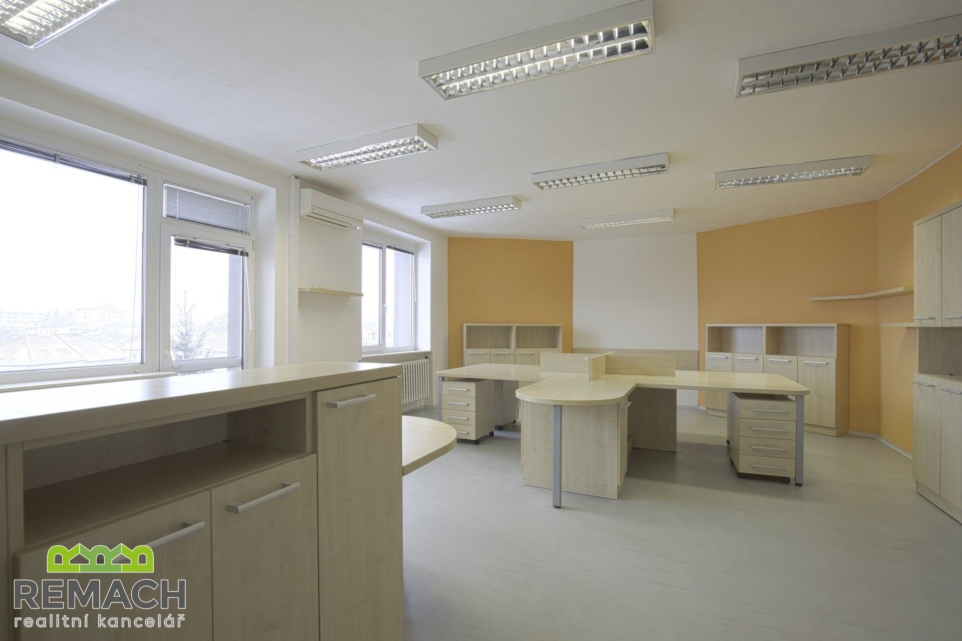 Kanceláře, Dlouhá, Uherské Hradiště, 65 m²
