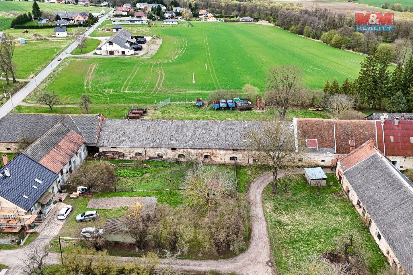 Prodej zemědělský objekt - Luková, 1 000 m²
