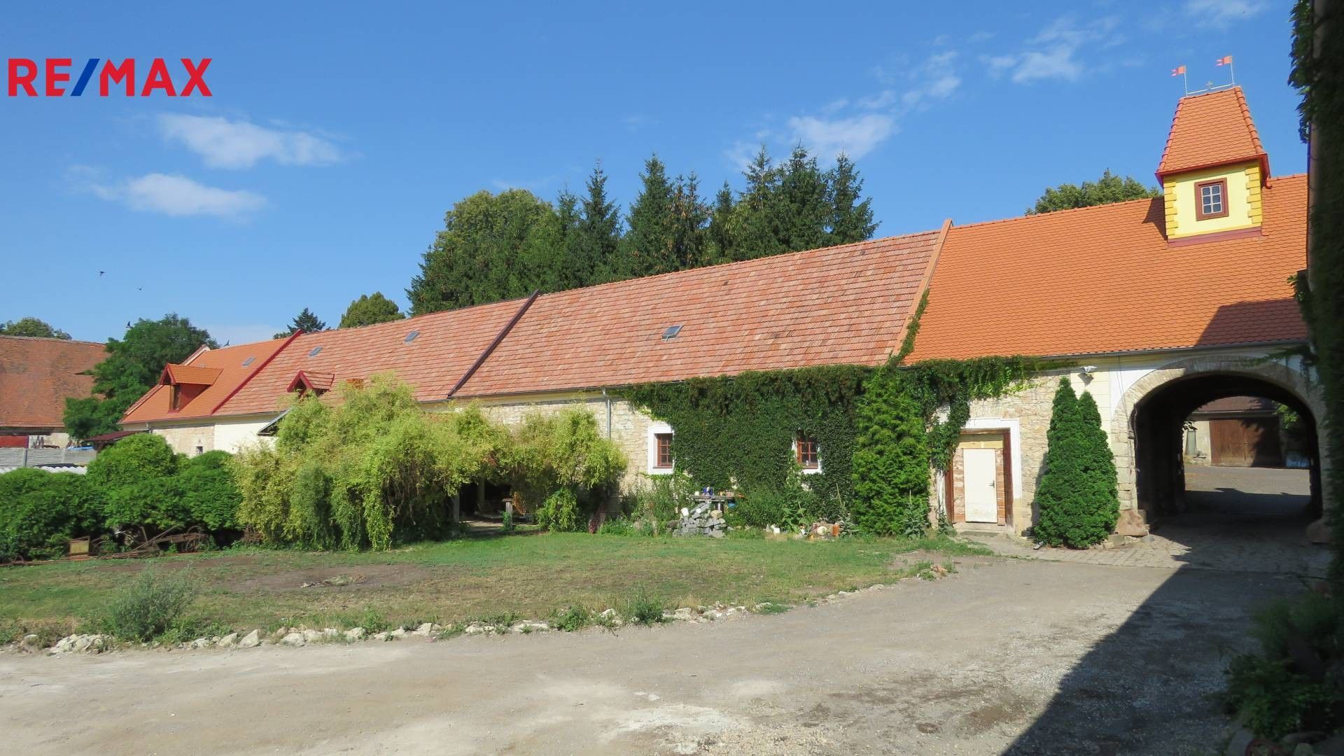 Prodej dům - Železná, Libořice, 2 200 m²