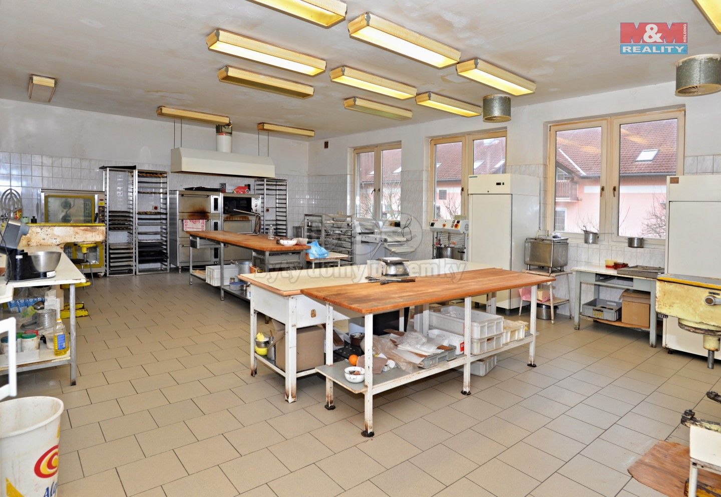 Pronájem výrobní prostory - Klicperova, Hořice, 180 m²