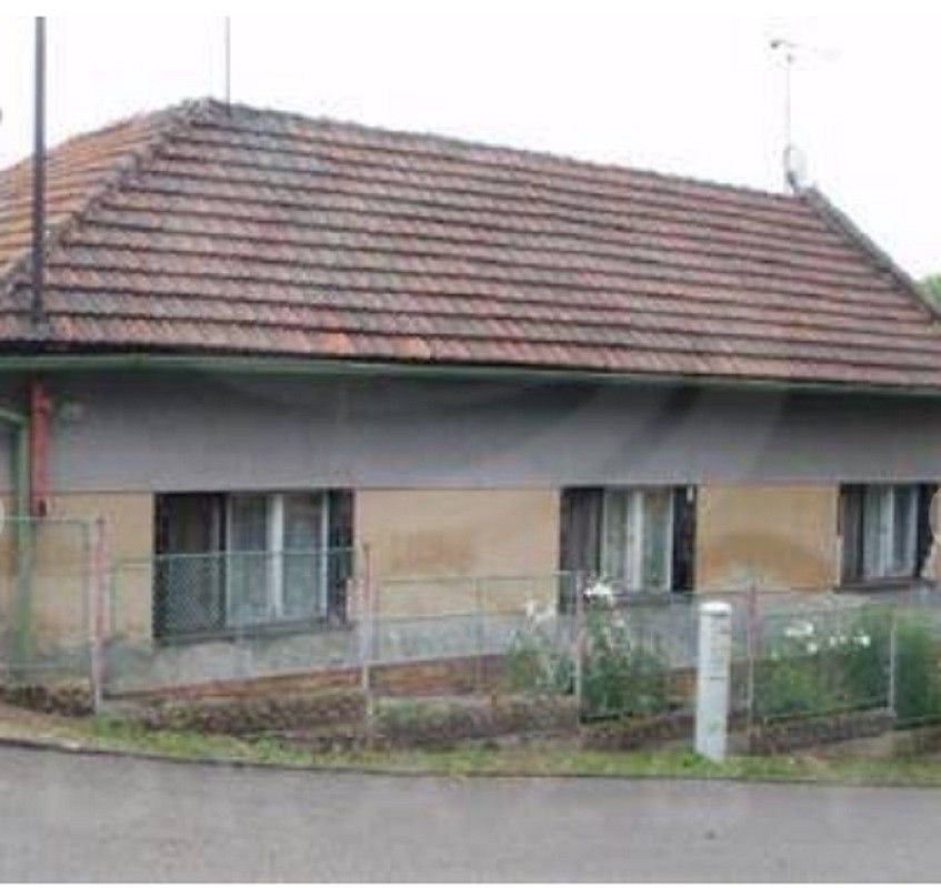 Rodinné domy, U Rybníčka, Předboj, 80 m²
