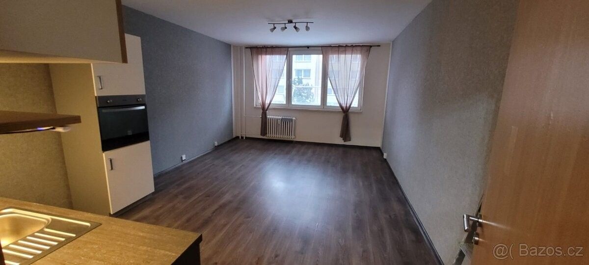 Prodej byt - Orlová, 735 14, 33 m²