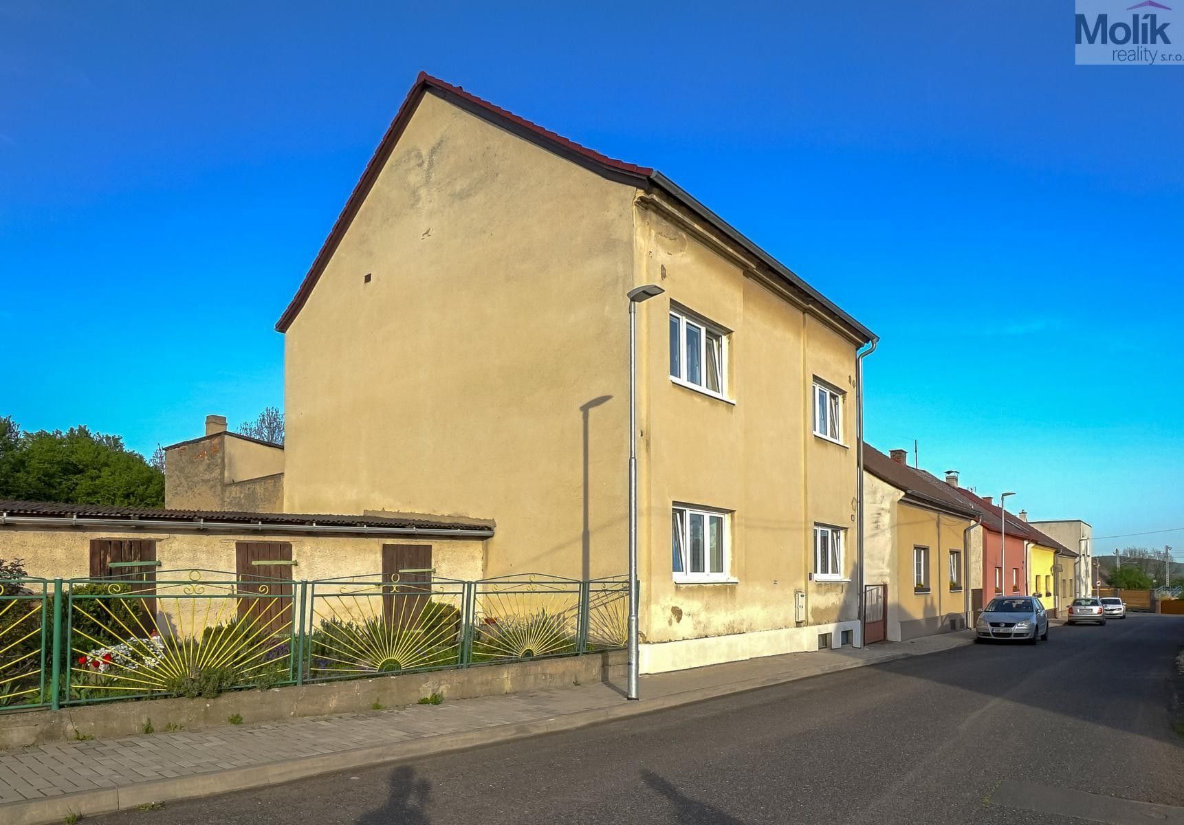 Prodej rodinný dům - Náves, Krupka, 175 m²