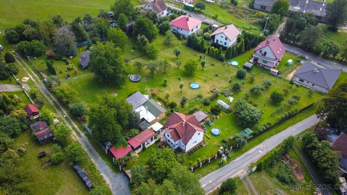 Zahrady, Vlastějovice, 285 23, 1 300 m²