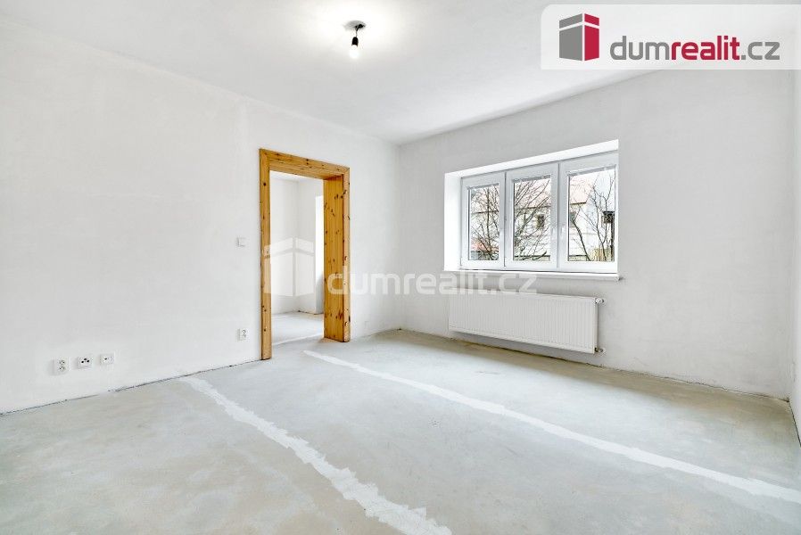 Prodej rodinný dům - Střední, Pernink, 180 m²