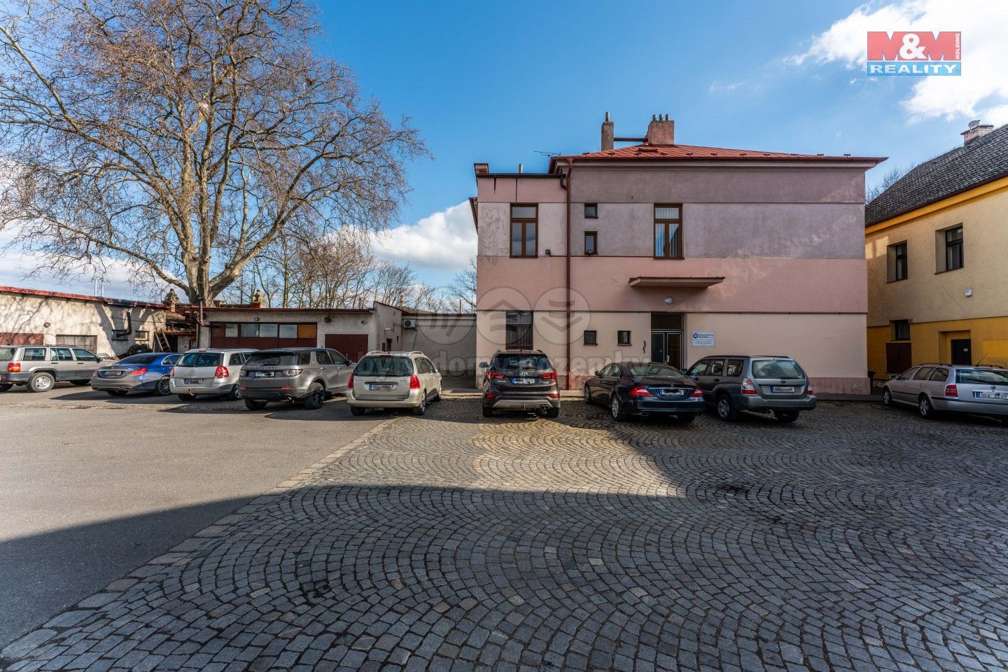 Prodej obchodní prostory - Jana Palacha, Pardubice, 2 102 m²