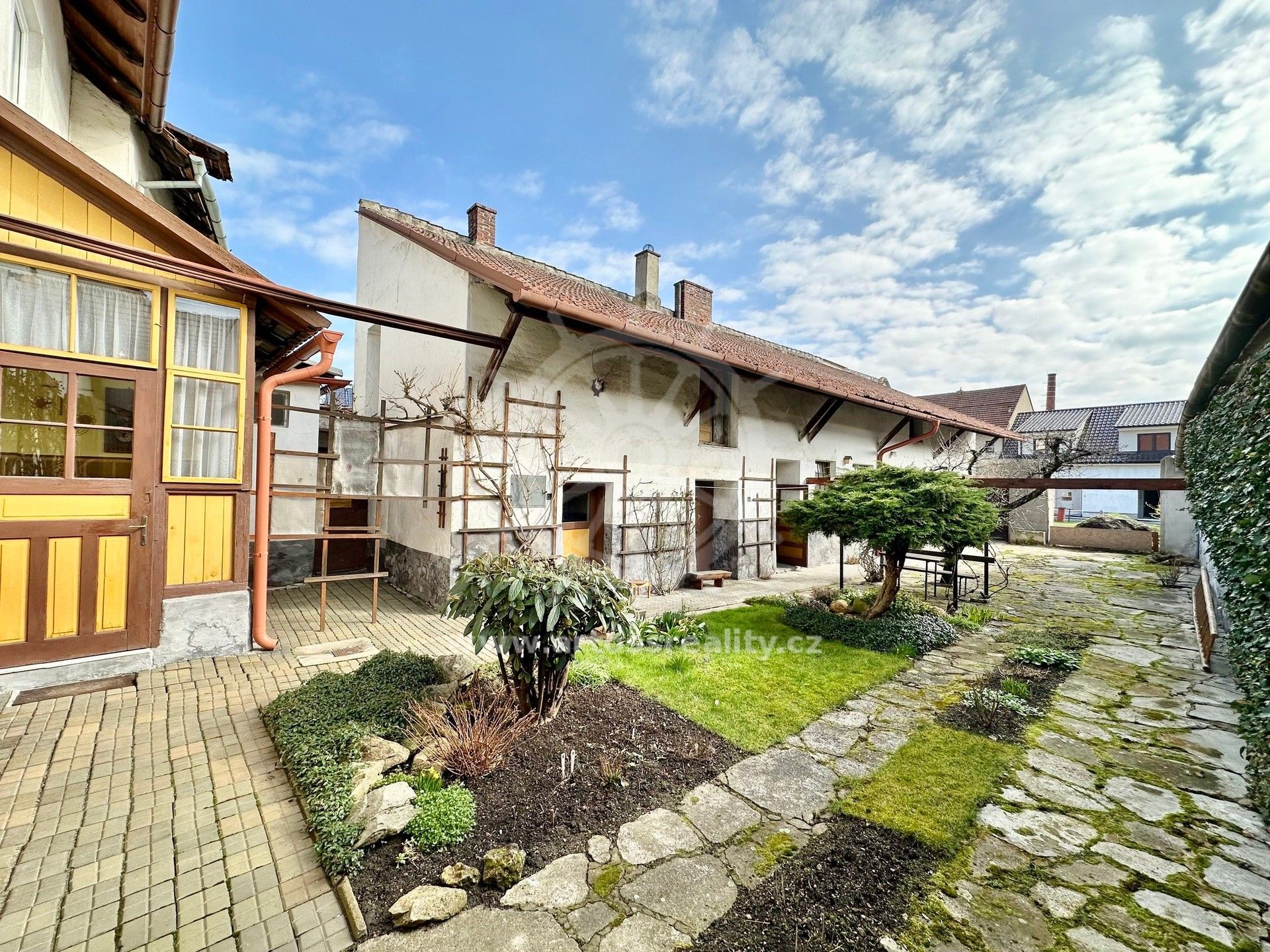 Rodinné domy, Brněnská, Černá Hora, 180 m²