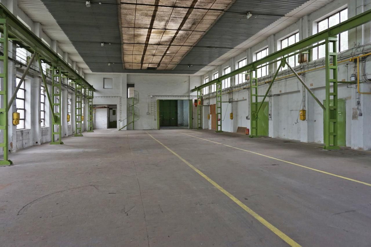 Pronájem výrobní prostory - Slavkov u Brna, 1 085 m²