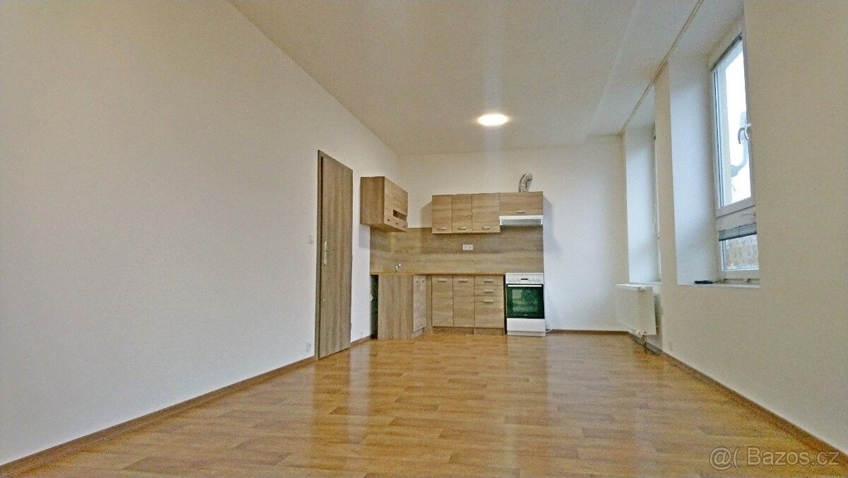 Pronájem byt 2+kk - Liberec, 460 01, 73 m²