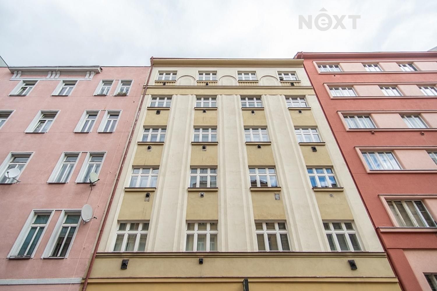 Pronájem byt 1+1 - Sudoměřská, Praha, 45 m²