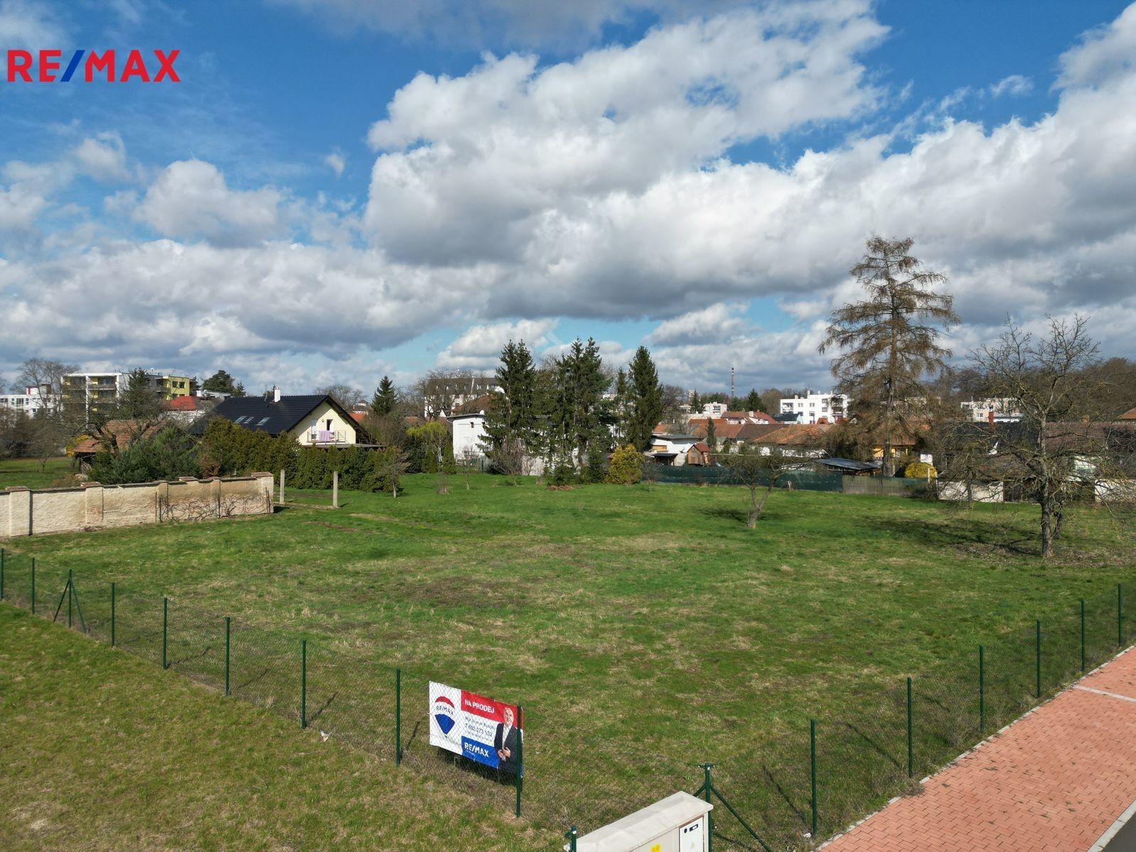Prodej pozemek pro bydlení - Nymburk, Česko, 1 182 m²