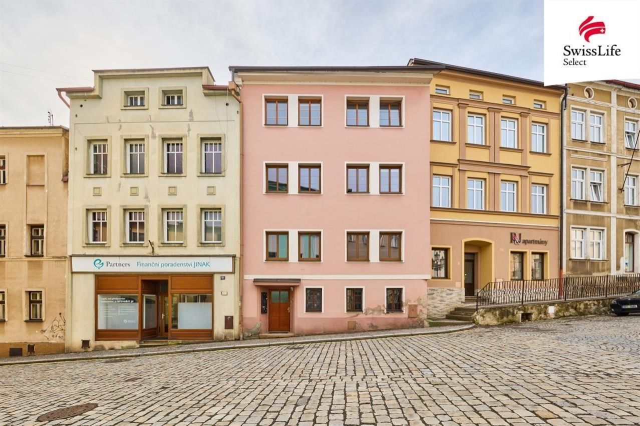 Prodej dům - Malé náměstí, Broumov, 490 m²