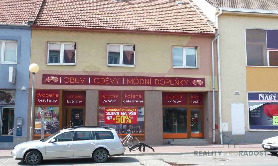 Prodej obchodní prostory - tř. Masarykova, Veselí nad Moravou, 980 m²