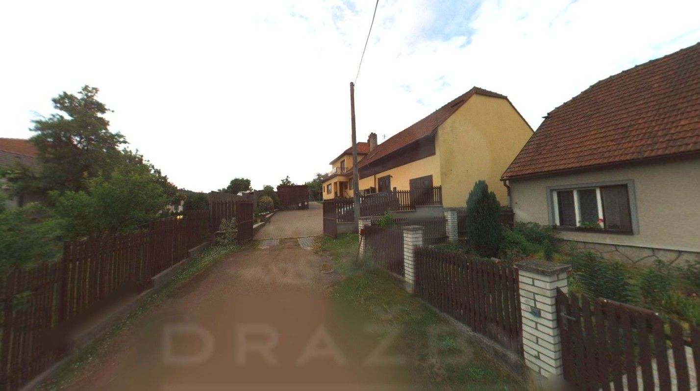Rodinné domy, Oslavička, 500 m²