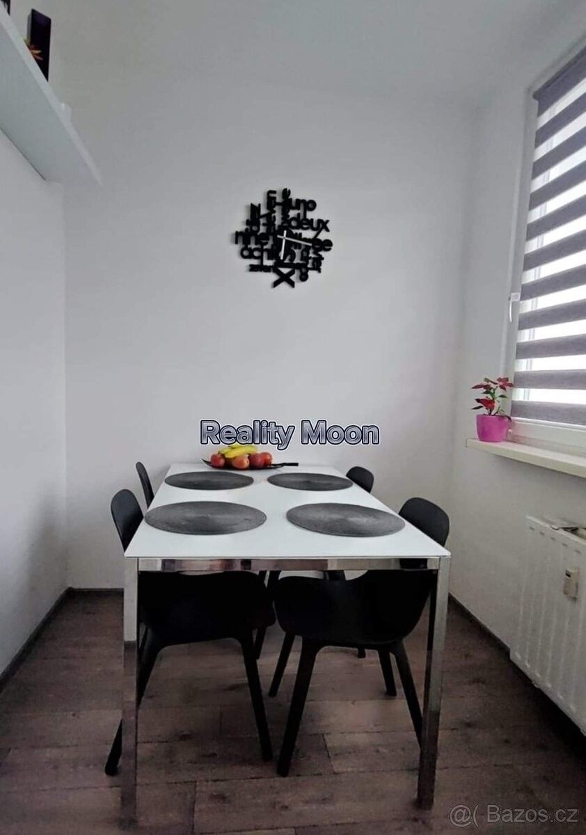 Pronájem byt 4+1 - Olomouc, 779 00, 86 m²