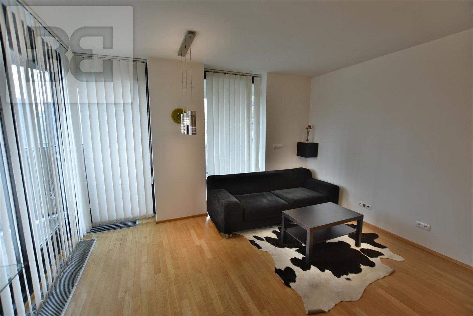 Pronájem byt 2+kk - Česko, 64 m²