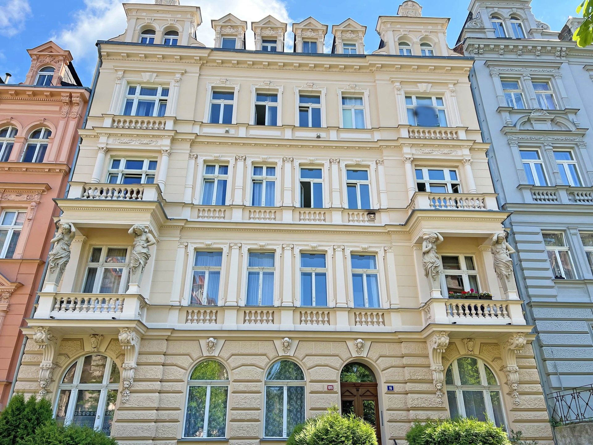 Prodej byt 2+1 - Karlovy Vary, Česko, 90 m²