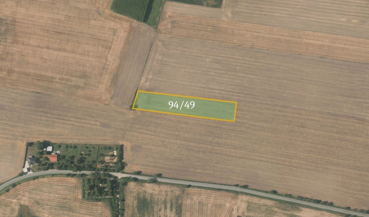 Zemědělské pozemky, Slaný, 1 942 m²