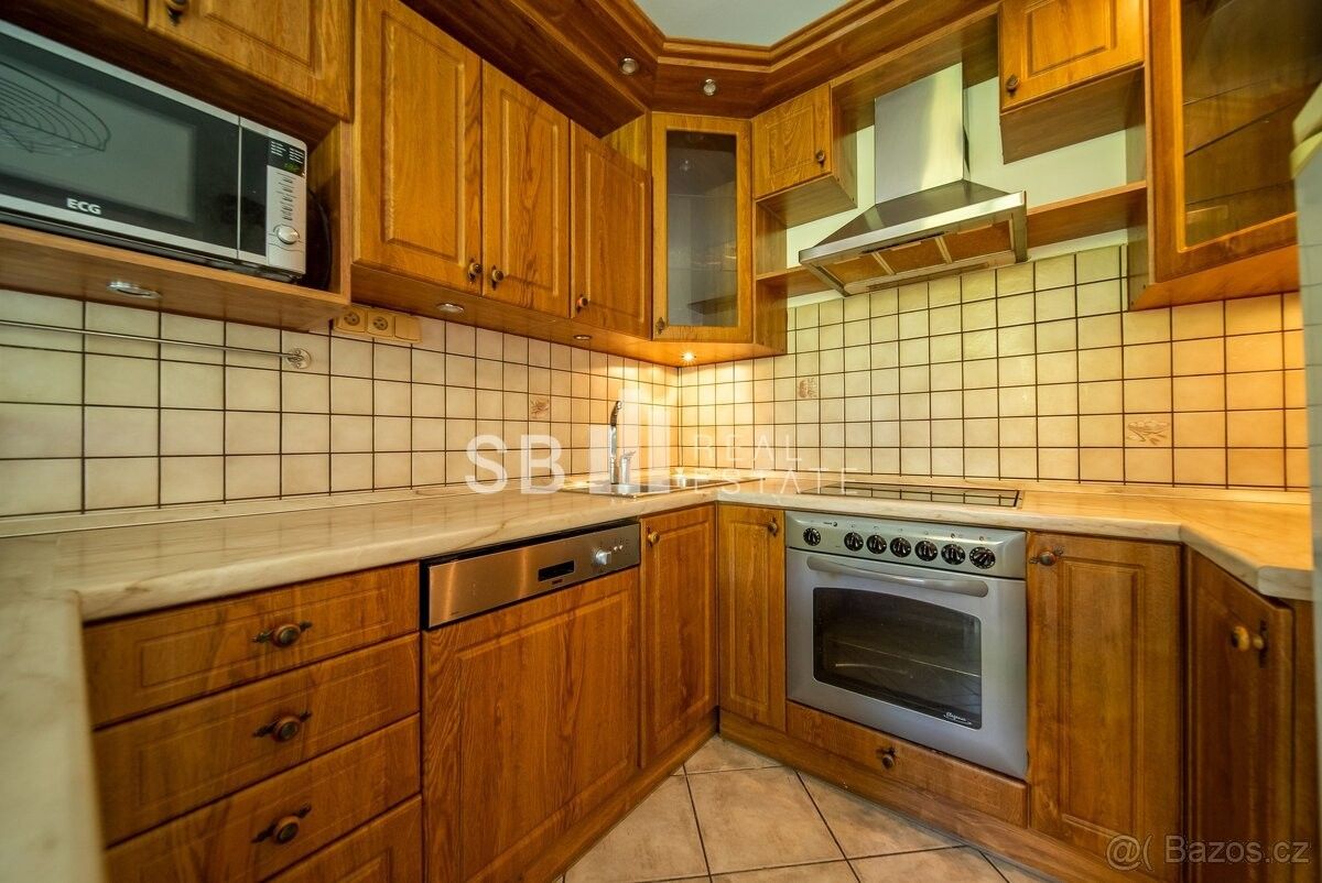 Prodej dům - Horka nad Moravou, 783 35, 200 m²