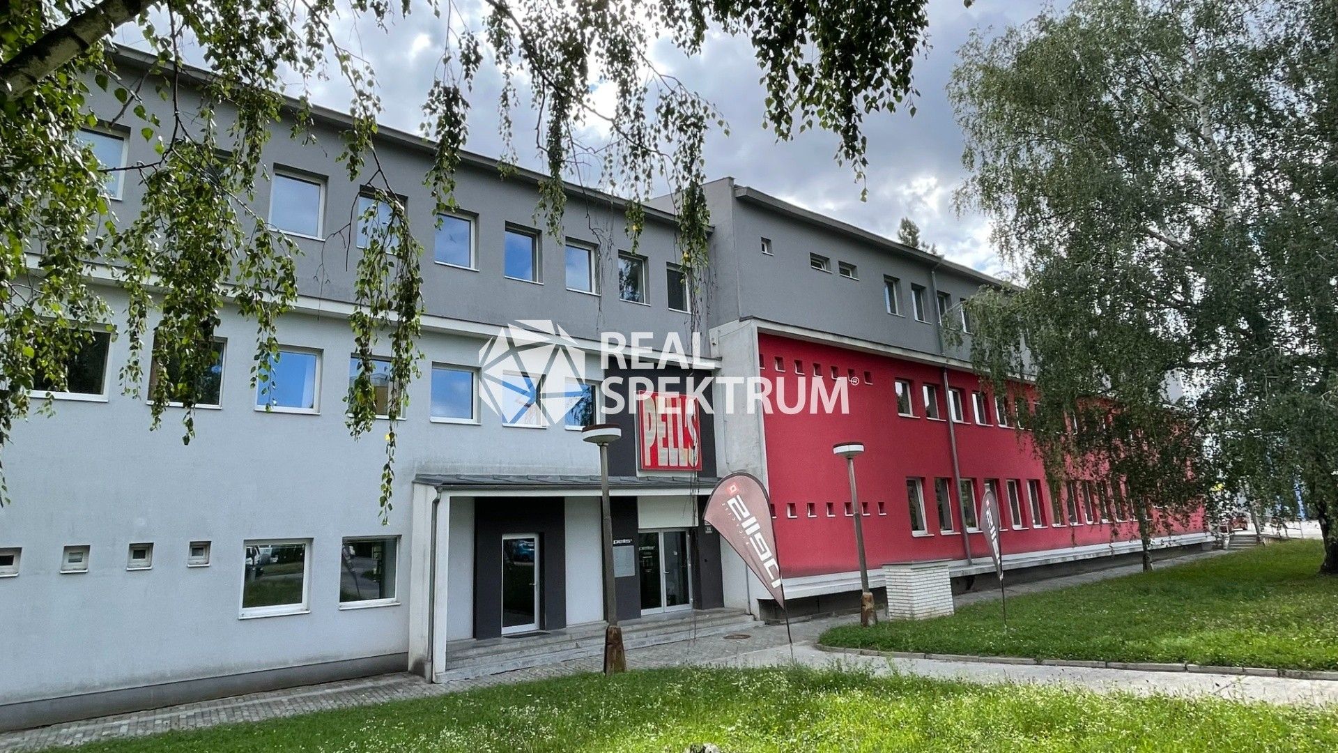 Pronájem kancelář - Slaměníkova, Brno, 203 m²