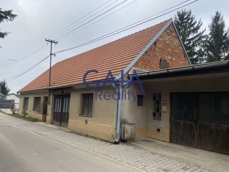 Prodej rodinný dům - Lovčice, 250 m²