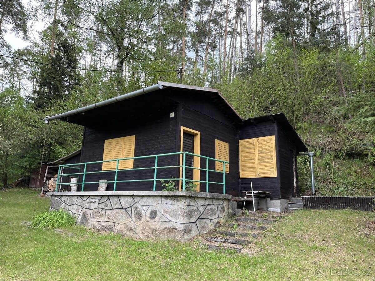 Chaty, Velké Meziříčí, 594 01, 31 m²