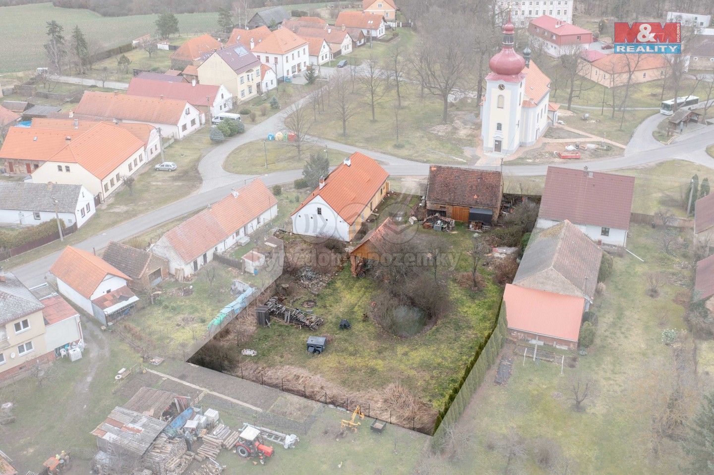 Rodinné domy, Zvíkovec, 187 m²