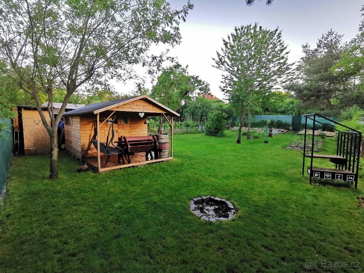 Zahrady, Brno, 618 00, 325 m²