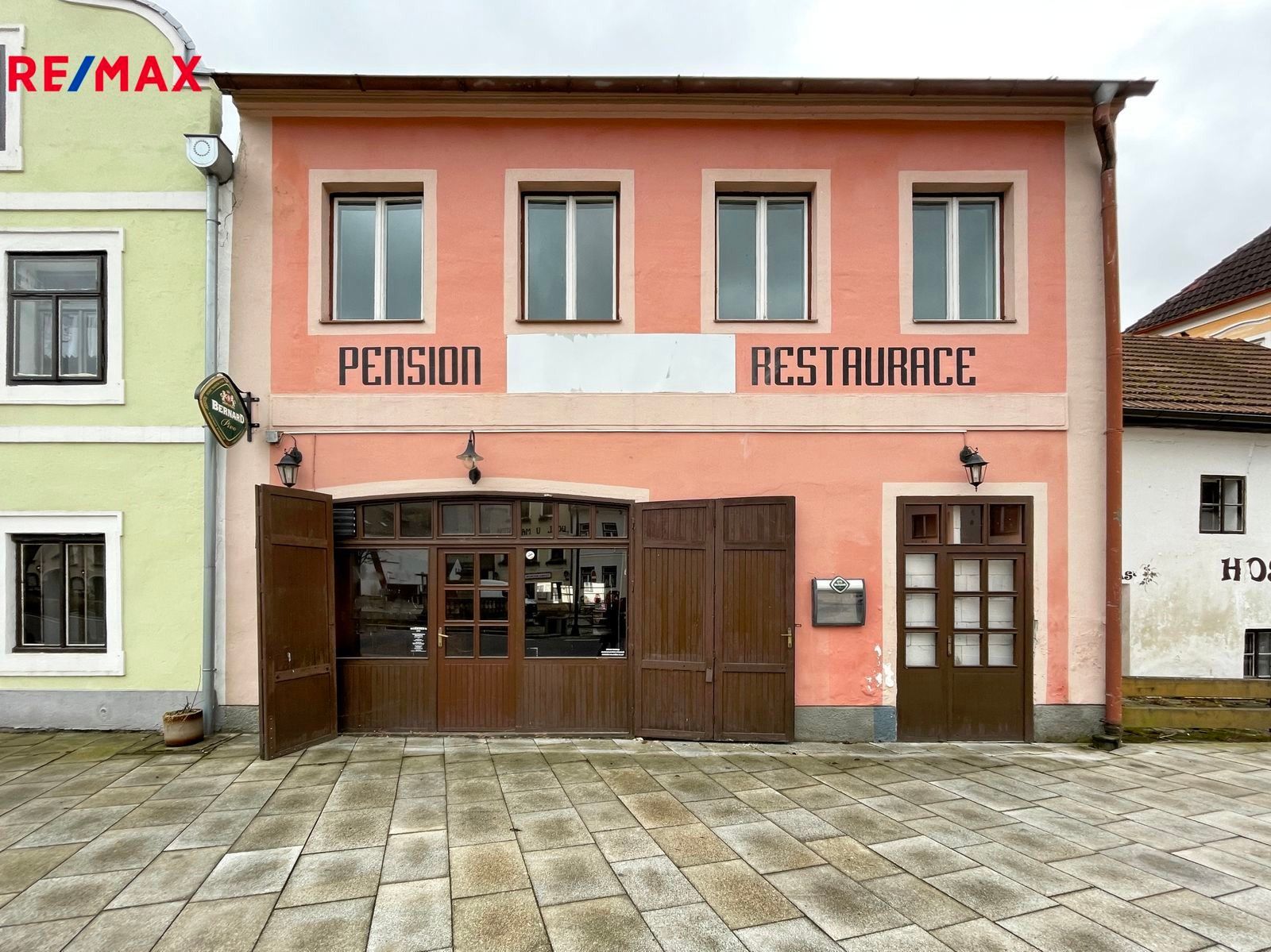 Pronájem restaurace - Rožmberk nad Vltavou, 144 m²