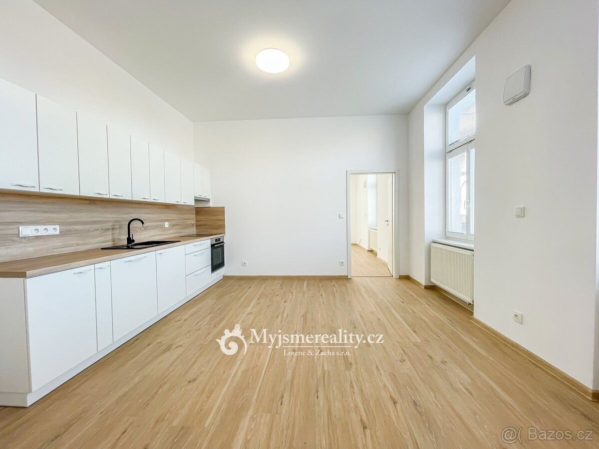 Pronájem byt 2+kk - Znojmo, 669 02, 60 m²