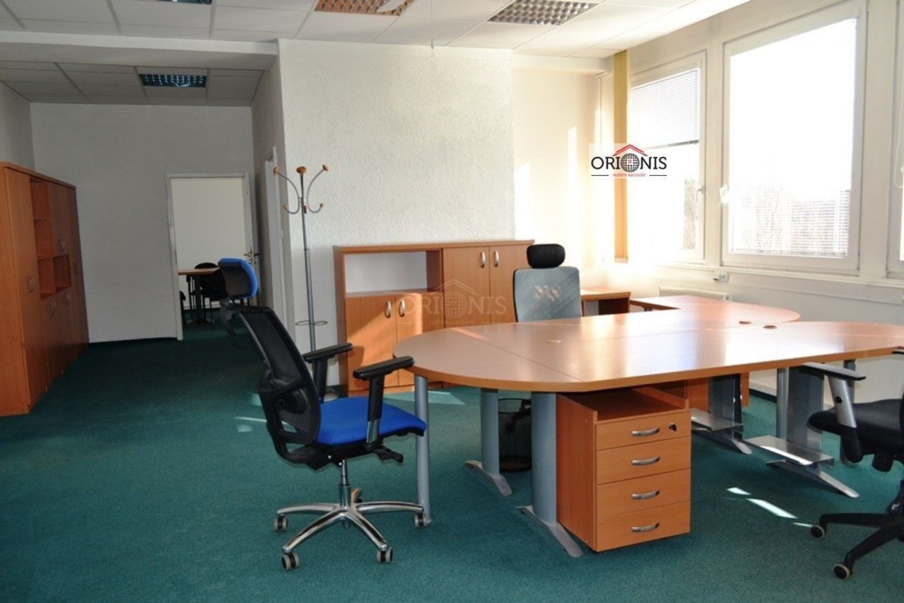 Kanceláře, Lipská, Chomutov, 185 m²