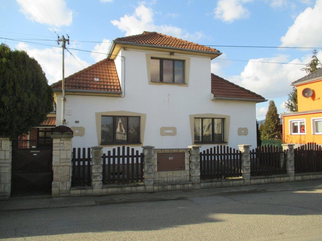 Prodej dům - Travčice, 182 m²