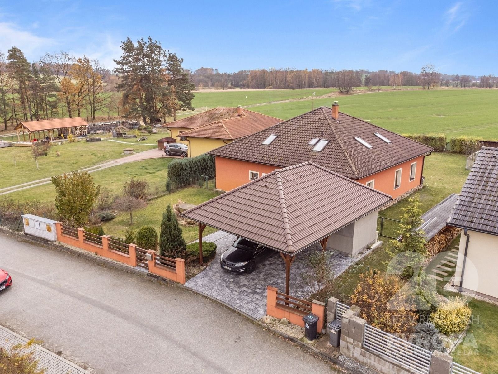 Prodej rodinný dům - Dolní Pěna, 260 m²