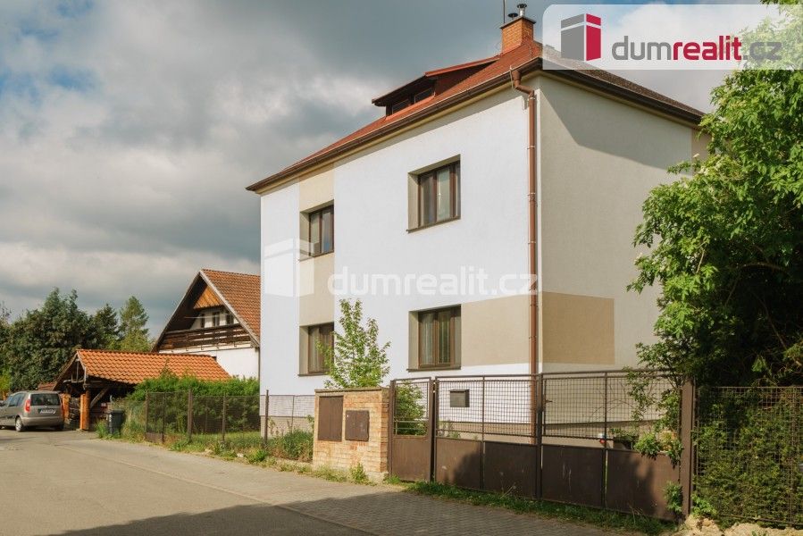 Rodinné domy, Záhumní, Dolní Bousov, 160 m²