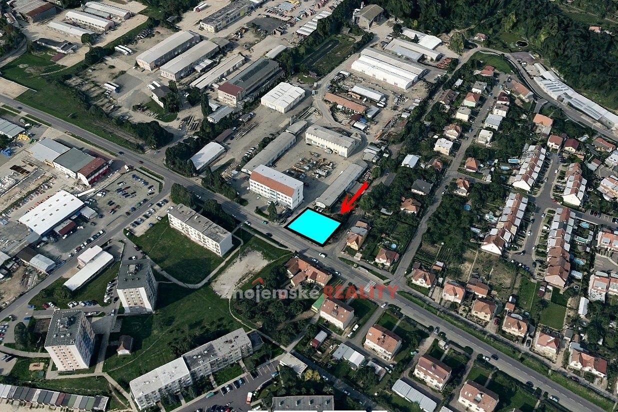 Pronájem obchodní prostory - Znojmo, 1 228 m²