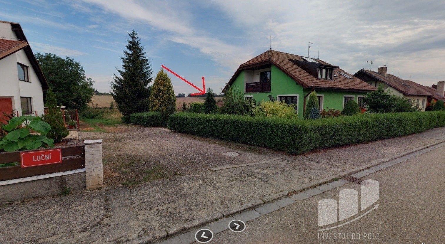 Prodej pozemek pro bydlení - Lišov, 706 m²