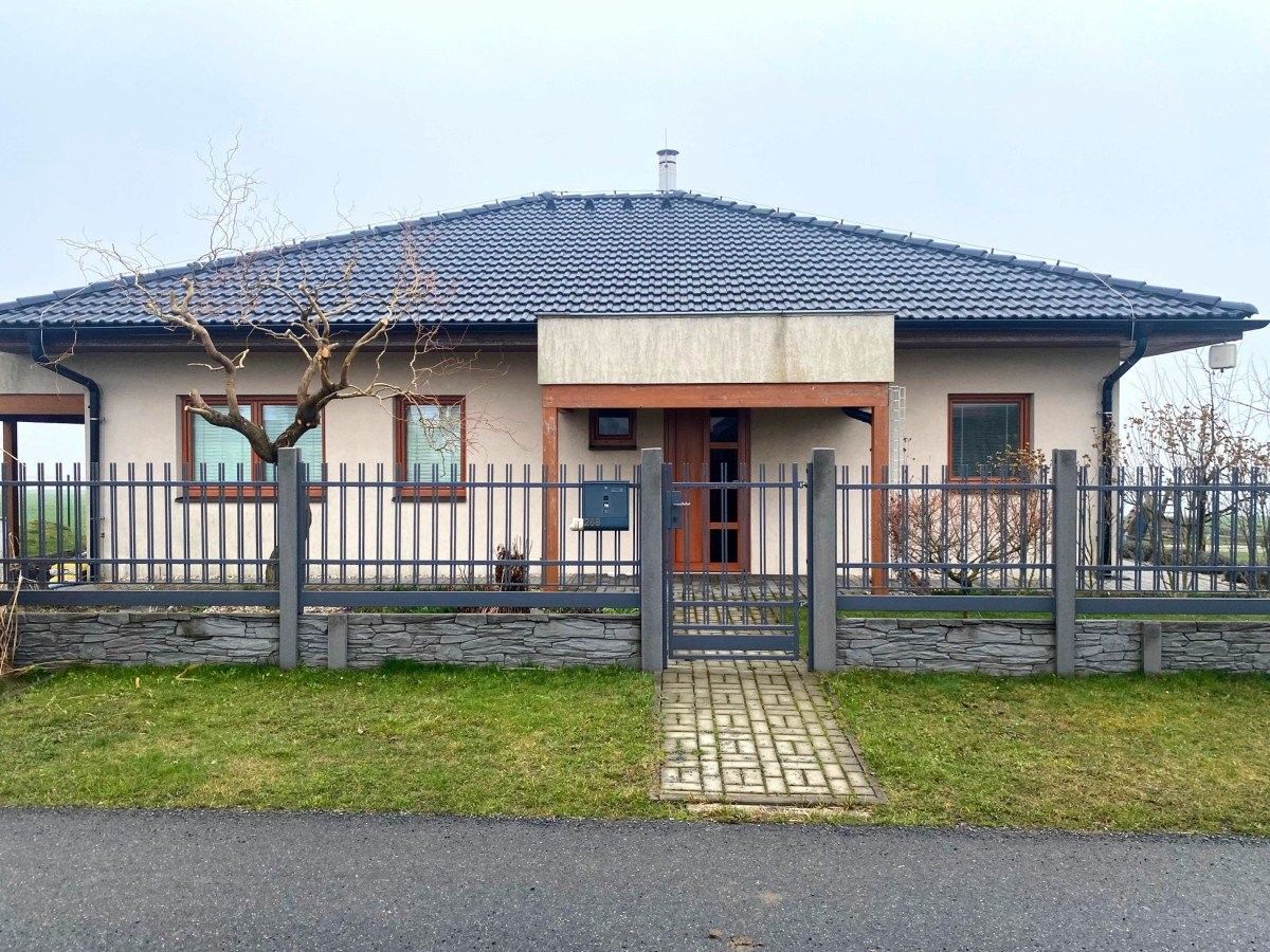 Prodej dům - Tísek, 107 m²