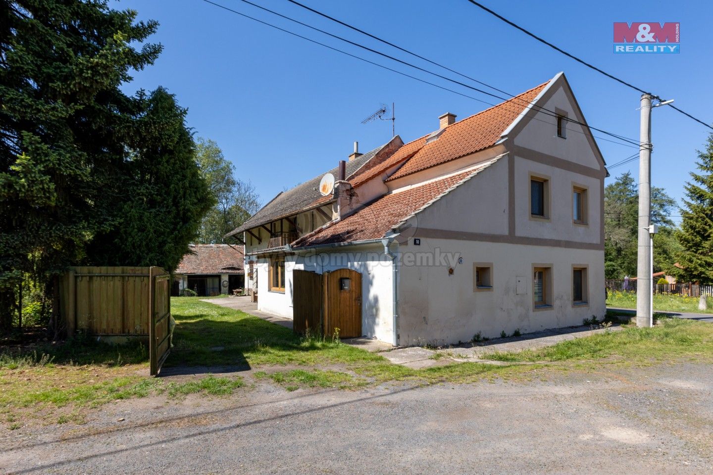 Rodinné domy, Tatinná, Bitozeves, 179 m²